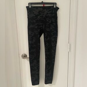 Spanx Black Camo Legging